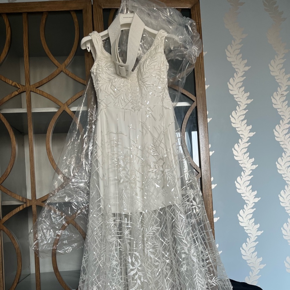 Tony ward MAGNIFICENT dress.  Lebanese designer.  Never been worn!!